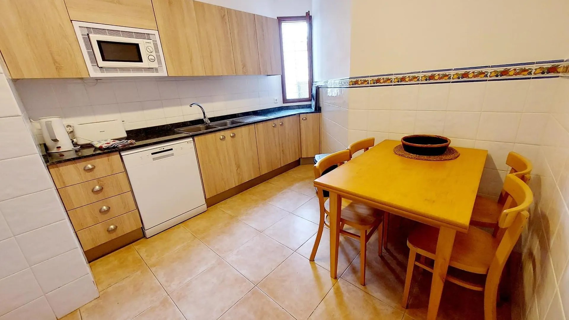 Apartment Casa Faro: Beachfront Ground Floor Retreat with Sea Views Pollenca