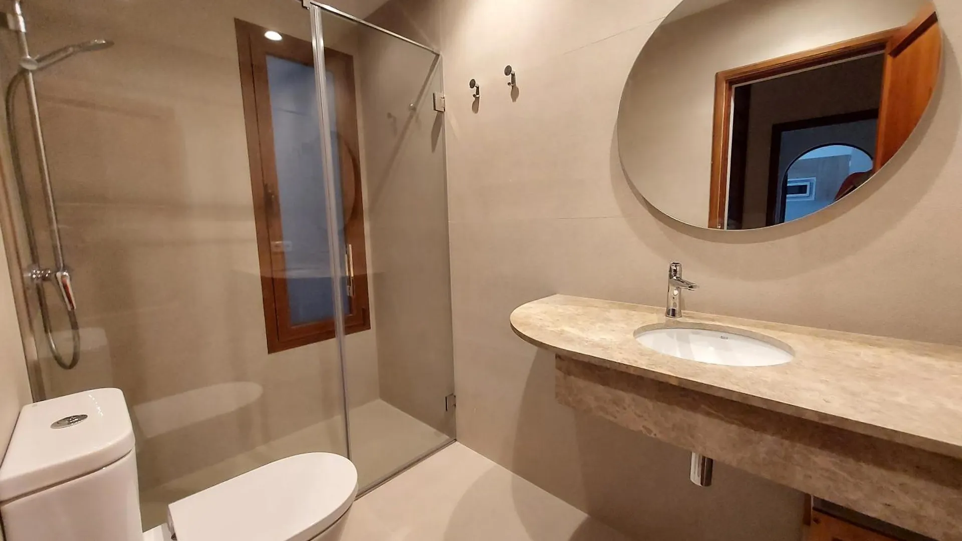 Casa Faro: Beachfront Ground Floor Retreat with Sea Views Pollenca Apartment