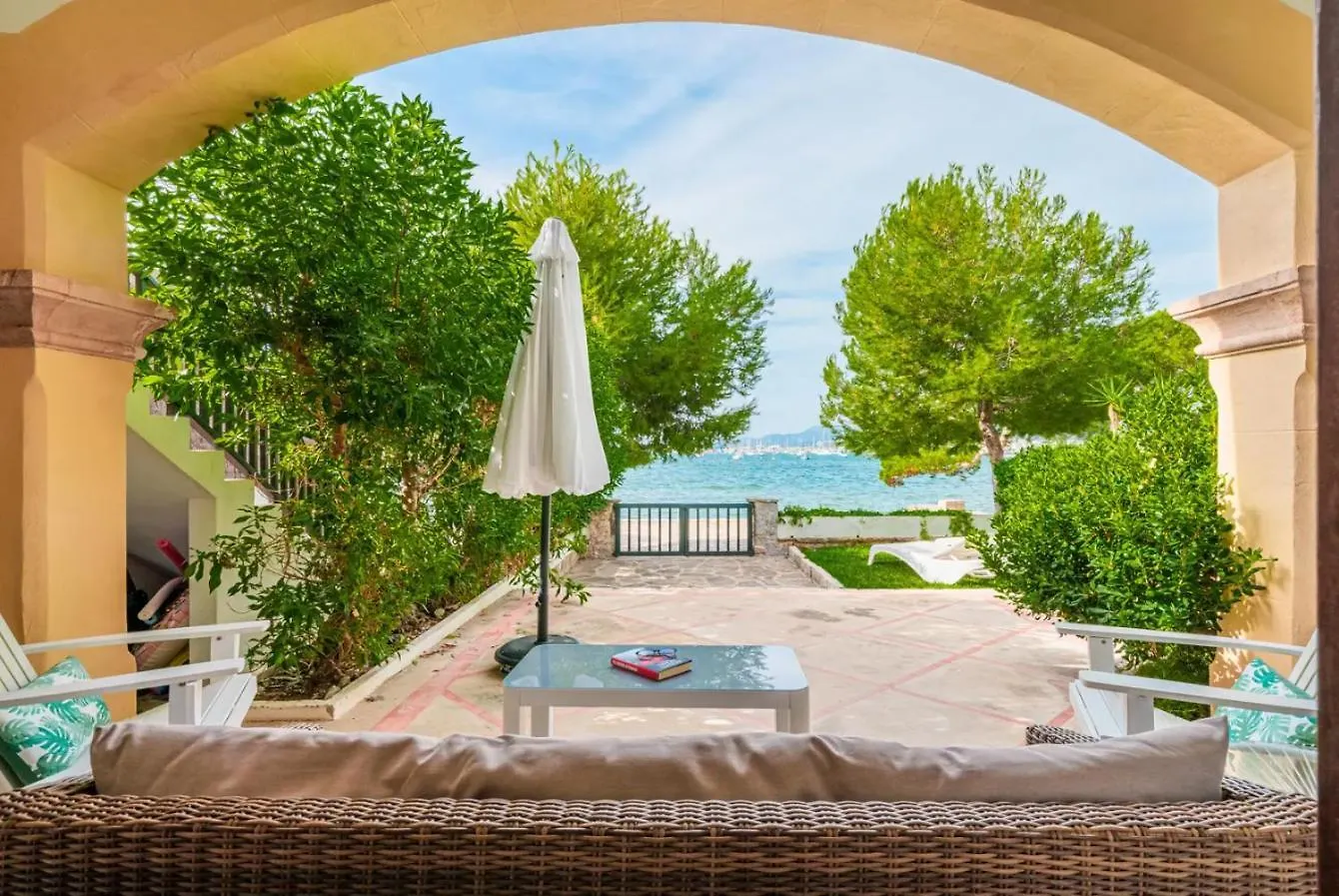 Casa Faro: Beachfront Ground Floor Retreat with Sea Views Pollenca Apartment